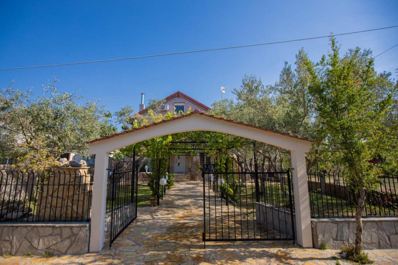 Vila Halkidiki Nea Kallikrateia المظهر الخارجي الصورة